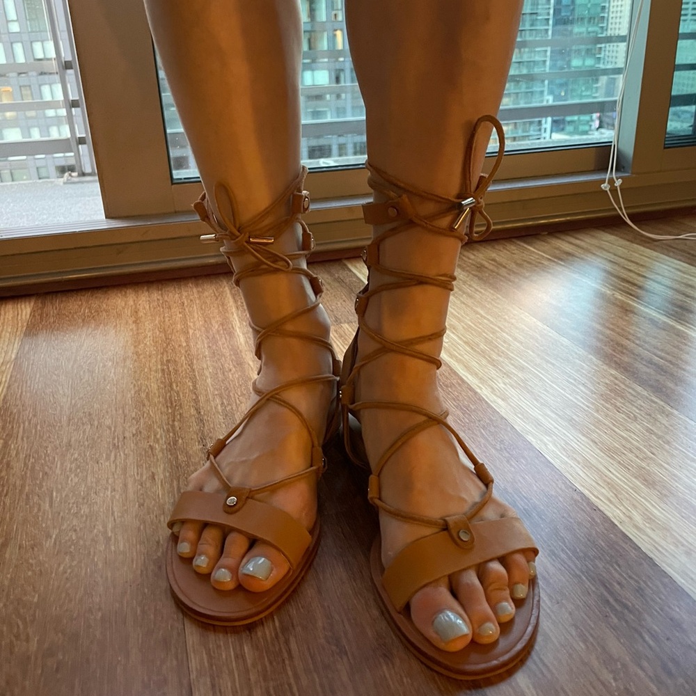 Dolce Vita Gladiator Sandals - Sz 6